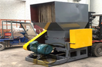 硬塑料破碎機(jī)為何能甩開強(qiáng)力破碎機(jī)成為破碎機(jī)市場新寵兒