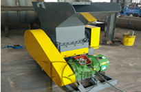 博昌專(zhuān)注10年專(zhuān)業(yè)生產(chǎn)廢舊塑料破碎機(jī)